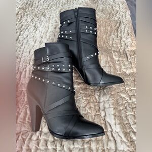 Aldo “Kedaella” Black Leather Studded Strappy Boots Size 8.5